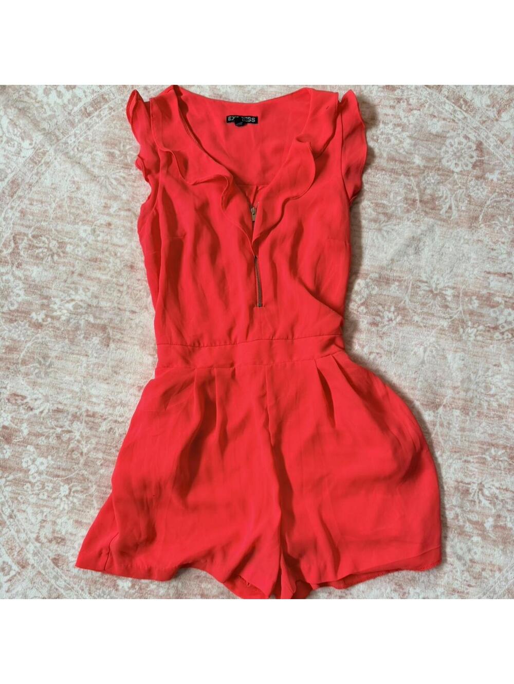 Express Pink Ruffle Romper Size 4 Flowy Mini Dress Look Going Out Vacation